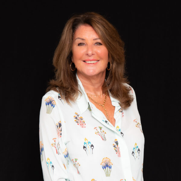 Profile picture of Julia Lilley F.N.A.E.A